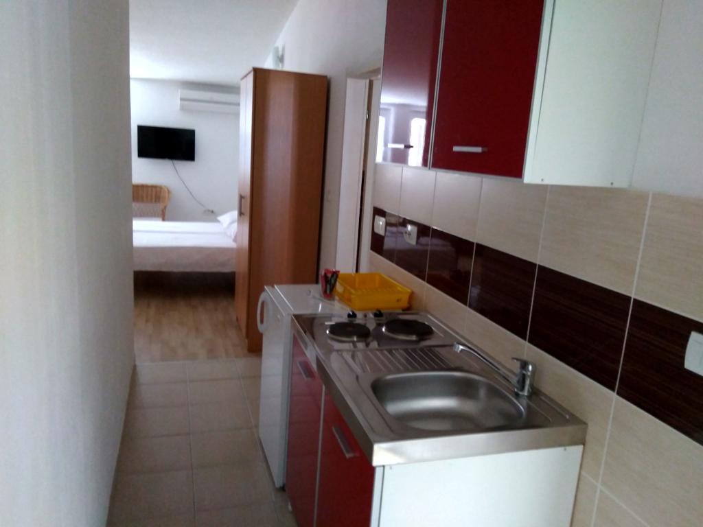Apartment Djokic Sutomore Bagian luar foto
