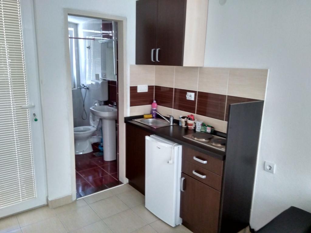 Apartment Djokic Sutomore Bagian luar foto
