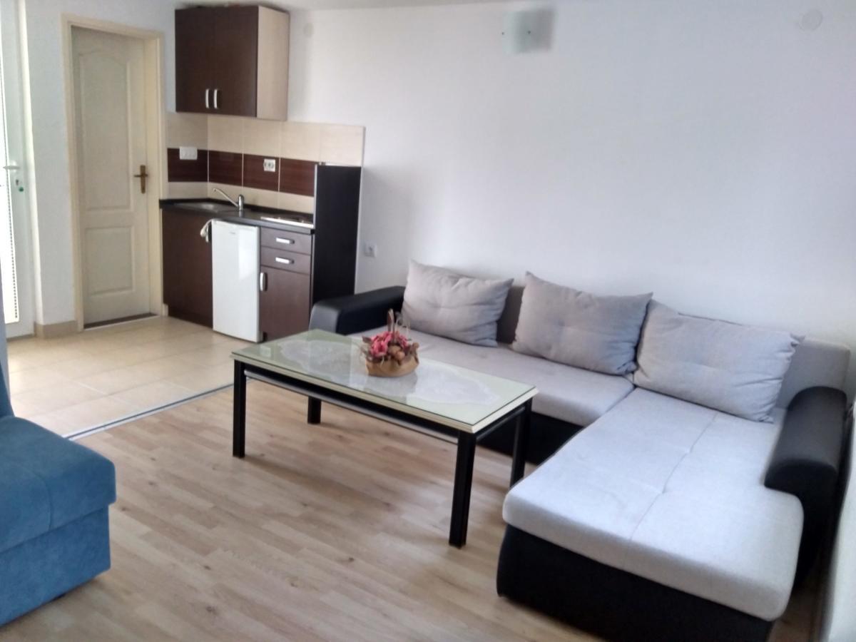 Apartment Djokic Sutomore Bagian luar foto
