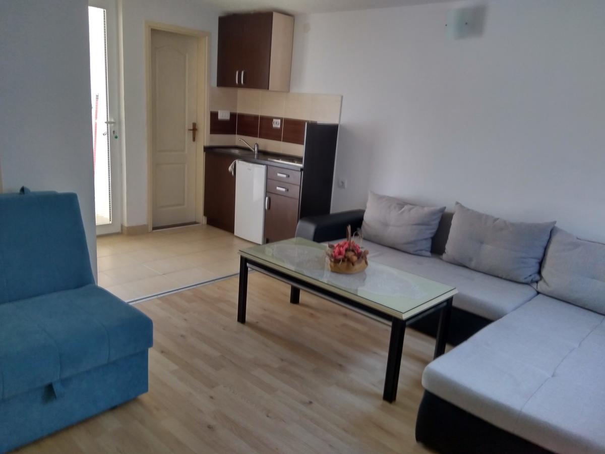 Apartment Djokic Sutomore Bagian luar foto